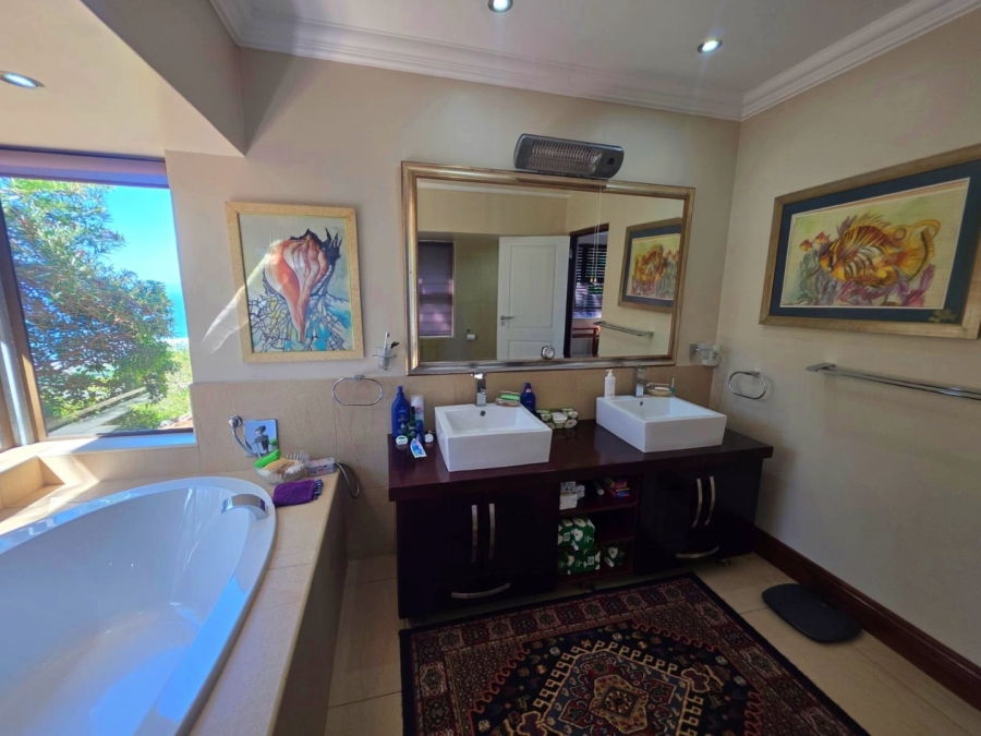 4 Bedroom Property for Sale in Constantia Kloof Western Cape